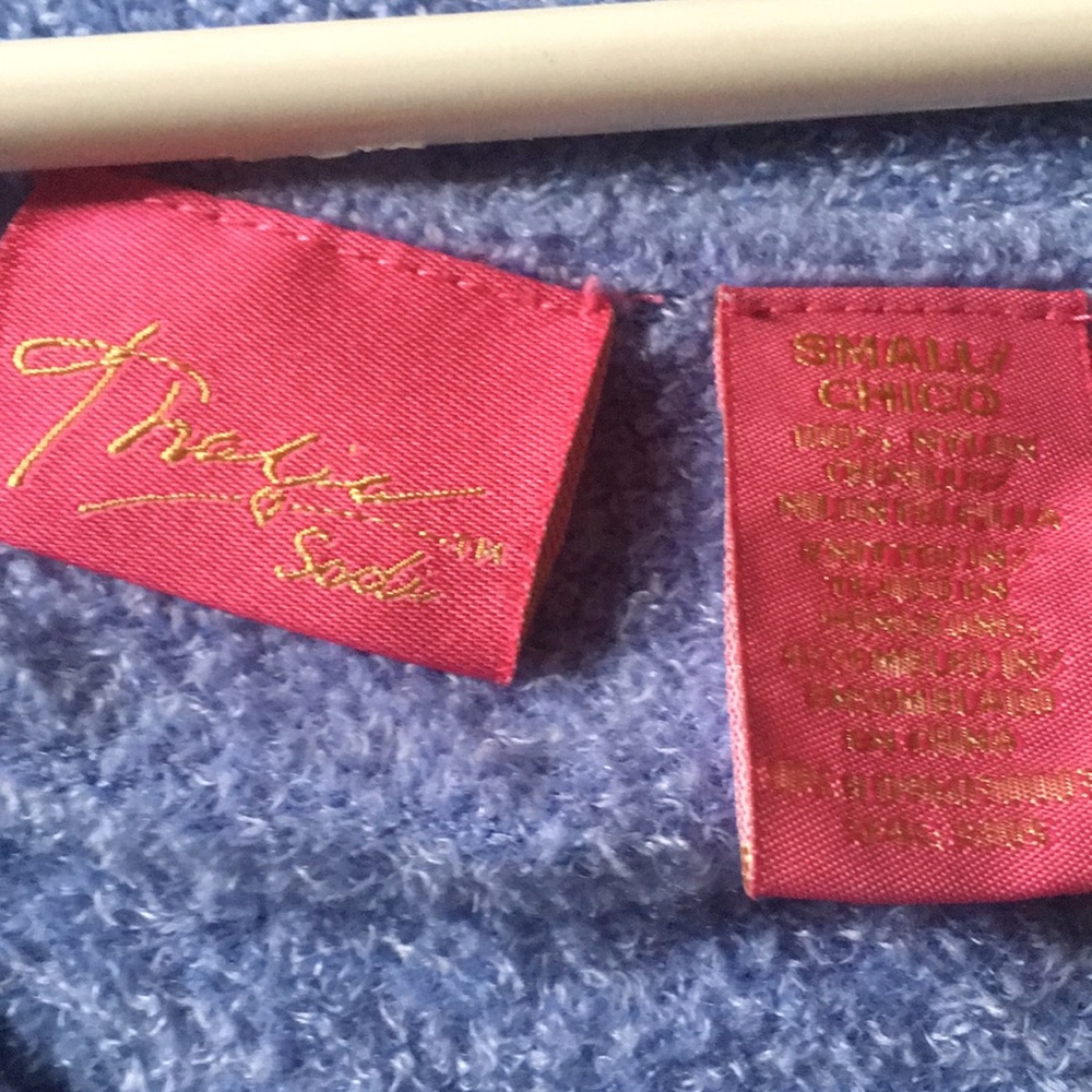 Crew neck - Picture 2 of 3